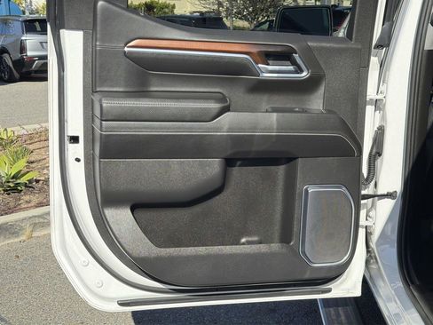 Used 2024 GMC Sierra 1500 Denali w/ Denali Reserve Package image 26