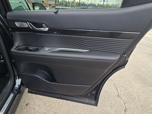 Used 2025 Hyundai Palisade Calligraphy image 13