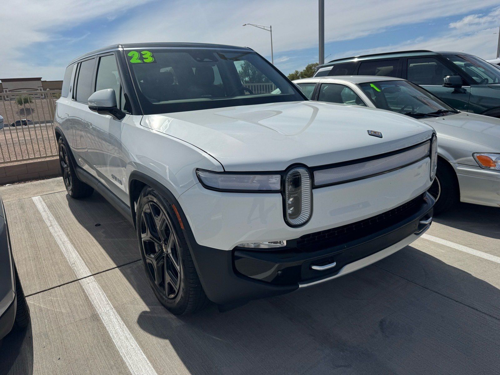 Used 2023 Rivian R1S Adventure Dual AWD/4WD image 5