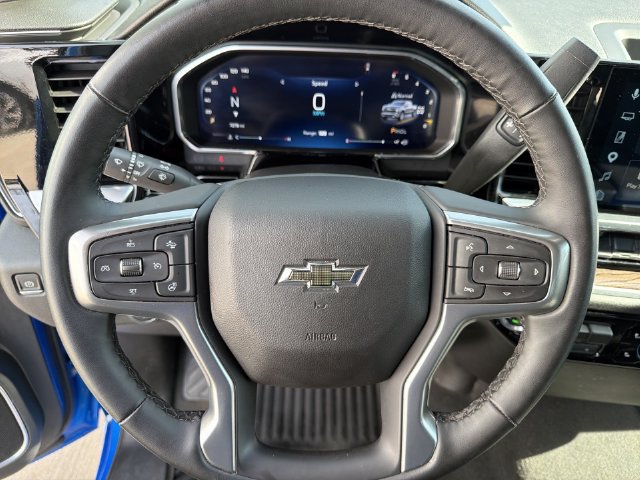 Used 2026 Chevrolet Silverado 1500 RST AWD/4WD image 17