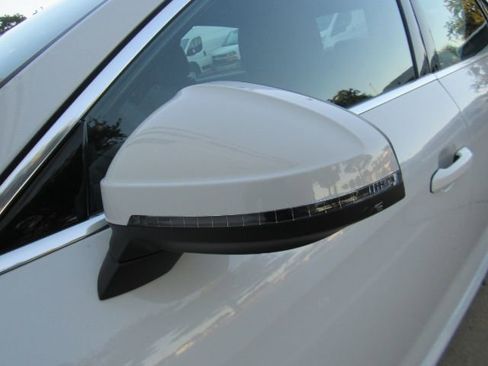 Used 2023 Audi A4 2.0T Premium Plus image 17