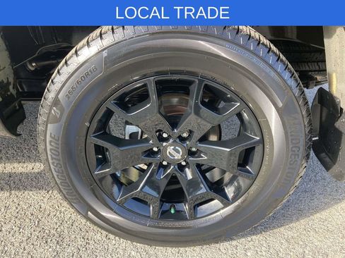 Used 2021 Nissan Frontier SV w/ Midnight Edition Floor Mats image 10