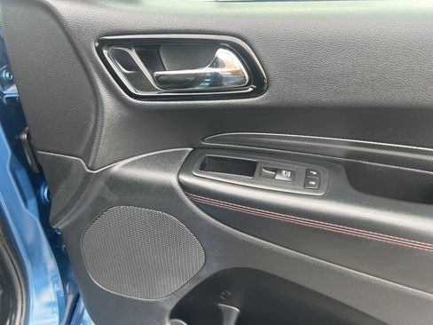 Used 2025 Dodge Durango GT image 35