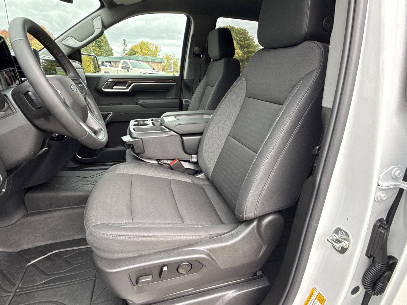 New 2026 Chevrolet Silverado 1500 RST w/ RST Select Package AWD/4WD image 17