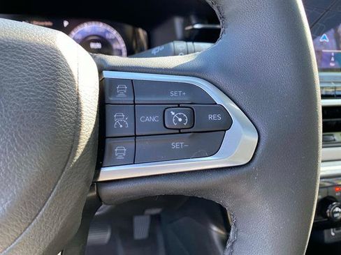 Used 2023 Jeep Compass Limited w/ Elite Group image 17