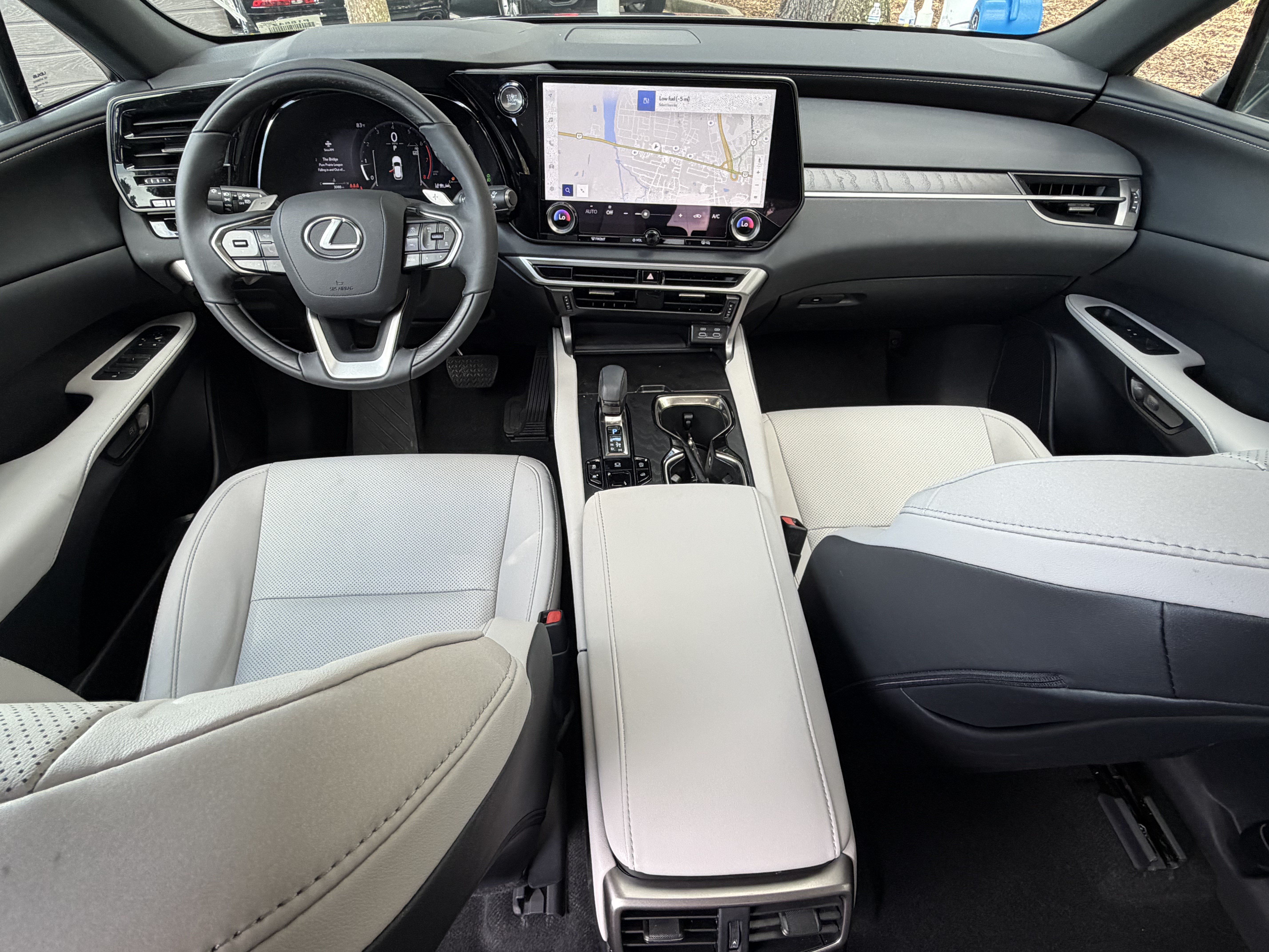 Used 2026 Lexus RX 350 Premium w/ Accessory Package (Z1) AWD/4WD image 33