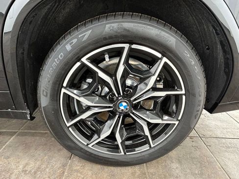 Used 2025 BMW X4 xDrive30i w/ M Sport Package image 37