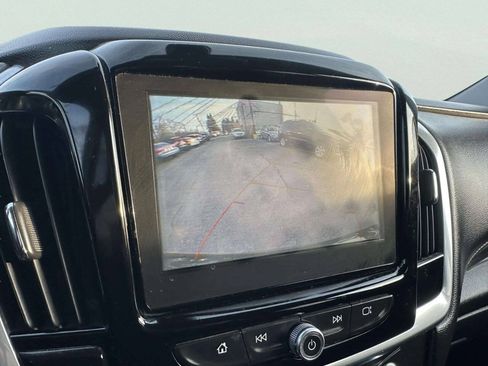 Used 2019 Chevrolet Traverse LT AWD/4WD image 38