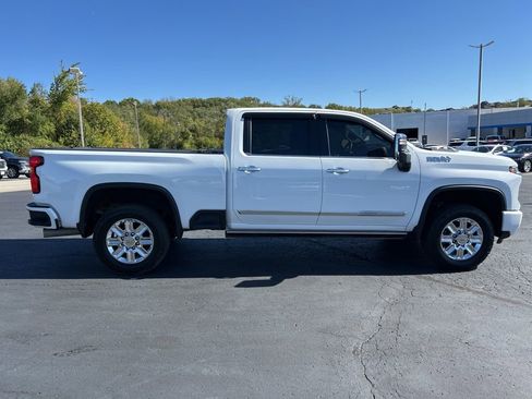 Used 2024 Chevrolet Silverado 2500 High Country w/ High Country Premium Package image 5