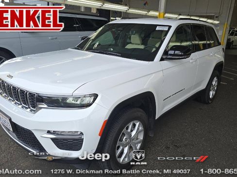 Used 2023 Jeep Grand Cherokee Limited w/ Luxury Tech Group II image 1