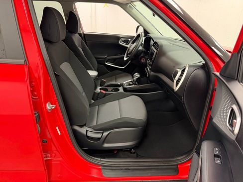 Used 2022 Kia Soul LX w/ Technology Package image 10