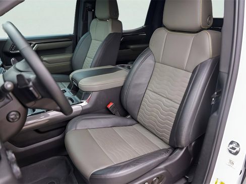 Certified 2024 Chevrolet Silverado 1500 ZR2 w/ Technology Package image 10