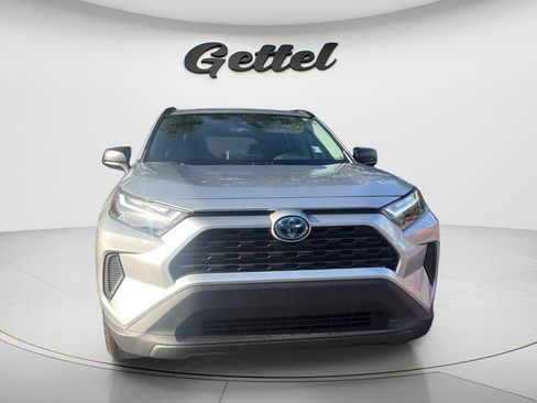 Used 2024 Toyota RAV4 LE AWD/4WD image 2