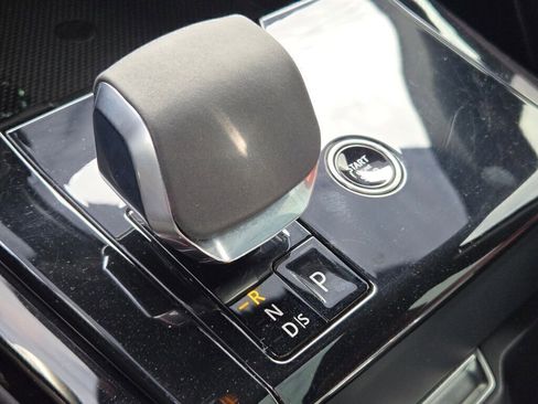 Used 2024 Land Rover Range Rover Sport Dynamic SE image 30