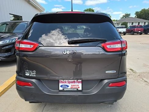 Used 2015 Jeep Cherokee Latitude w/ Comfort/Convenience Group AWD/4WD image 6