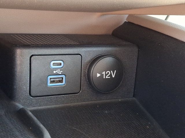 Used 2023 Ford Escape Platinum w/ Premium Technology Package AWD/4WD image 23
