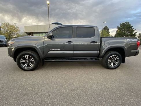 Used 2017 Toyota Tacoma TRD Sport w/ Tow Package (A/T) AWD/4WD image 1