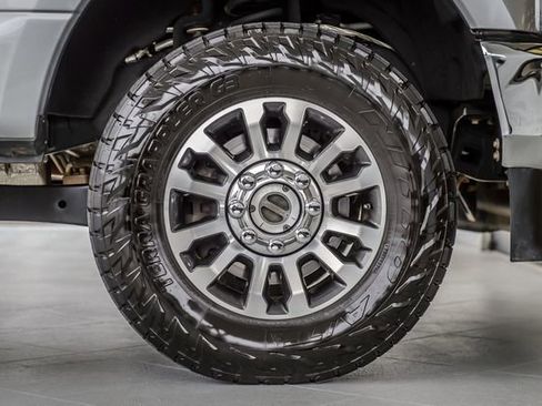 Used 2022 Ford F250 Lariat w/ Lariat Ultimate Package image 15