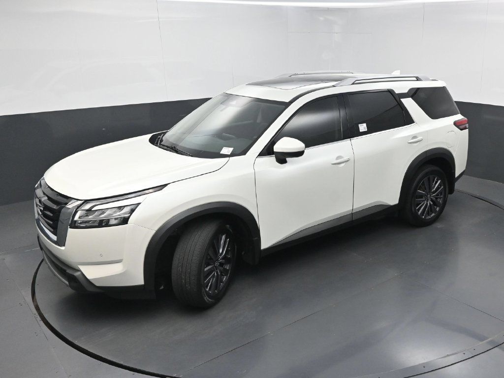 Used 2024 Nissan Pathfinder SL w/ SL Premium Package FWD image 35