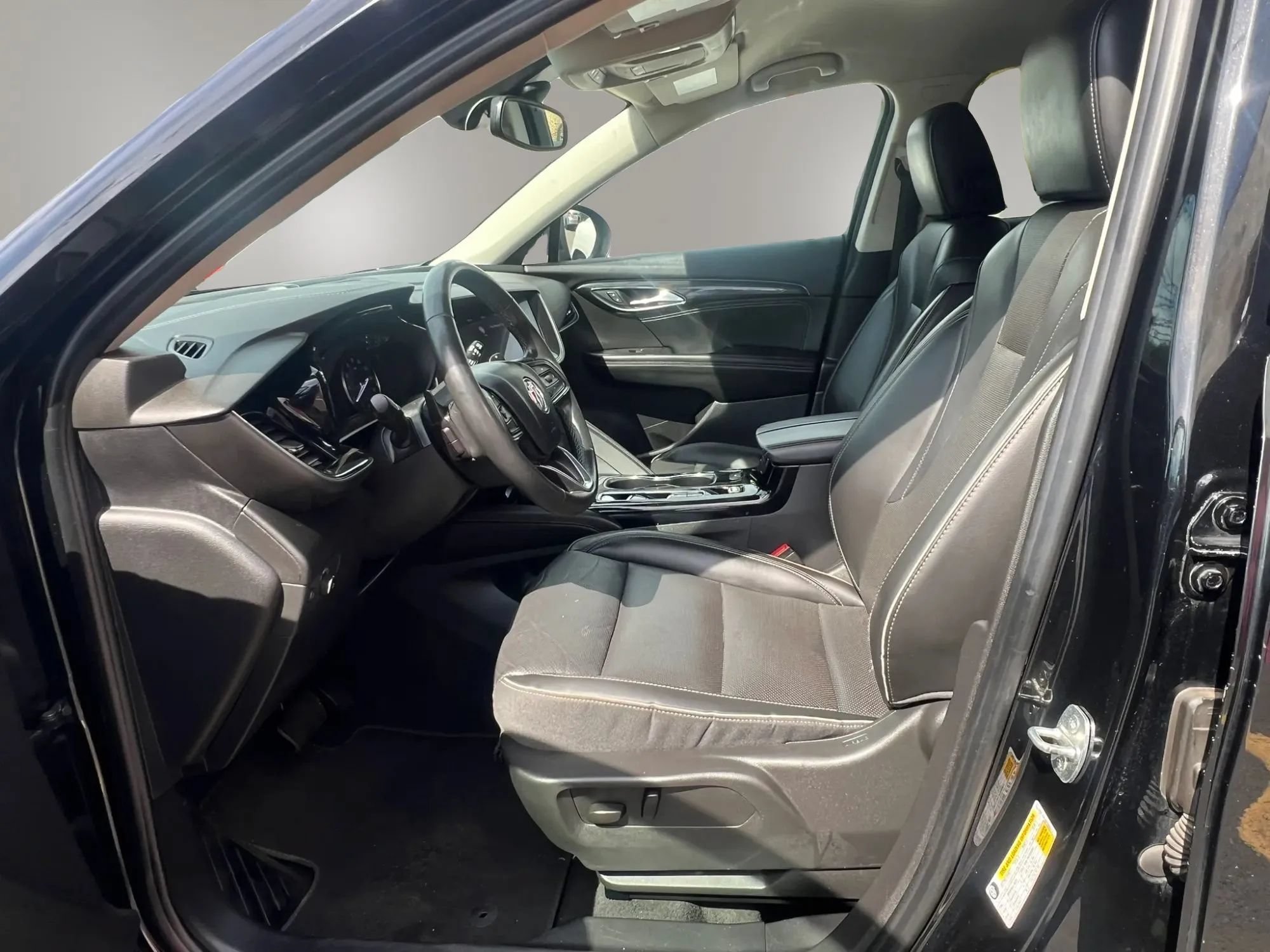 Used 2023 Buick Envision Essence FWD image 28