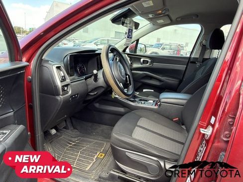 Used 2022 Kia Sorento LX AWD/4WD image 5