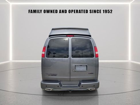 Used 2023 GMC Savana 2500 image 3