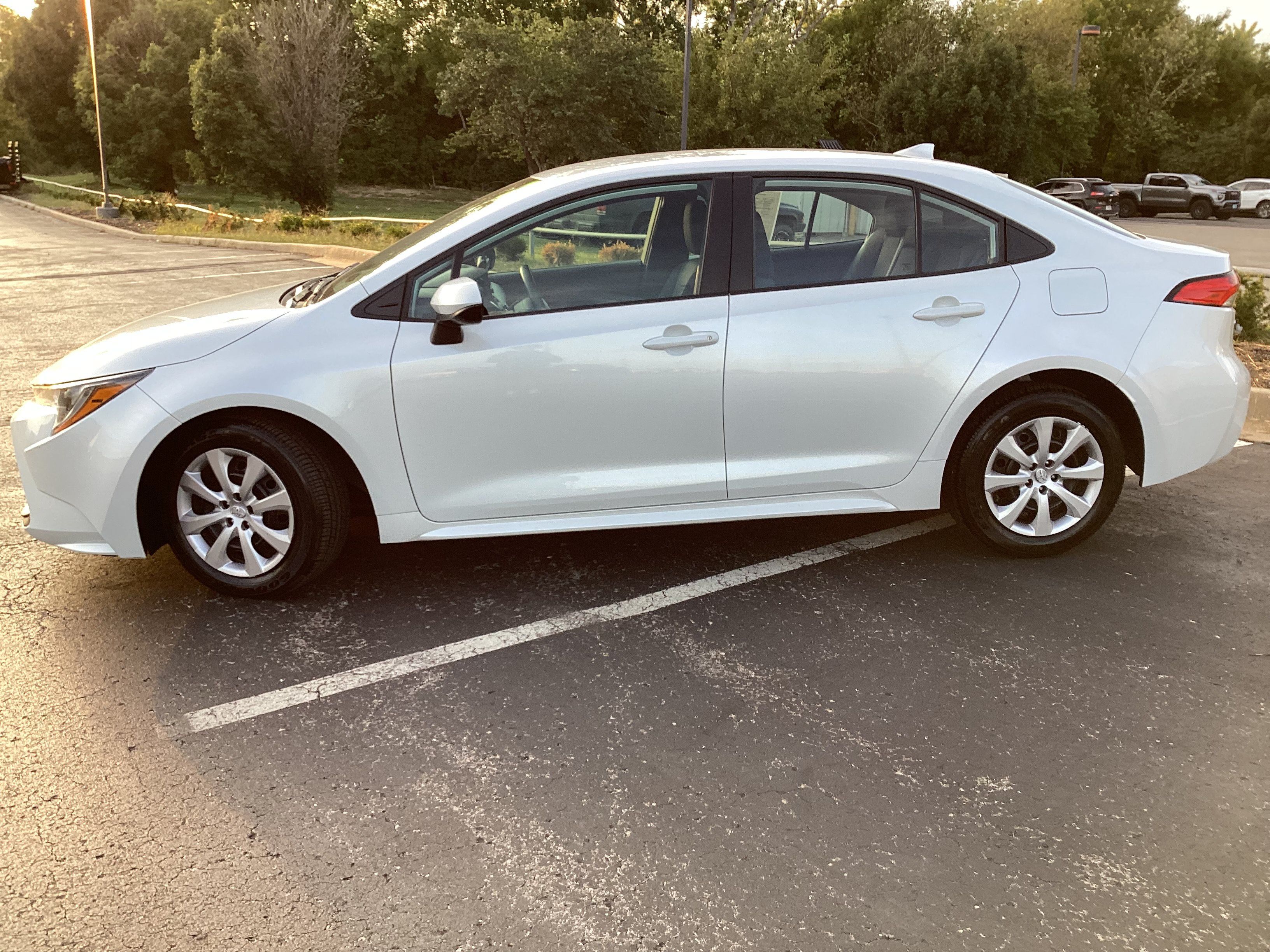 Certified 2025 Toyota Corolla LE FWD image 21