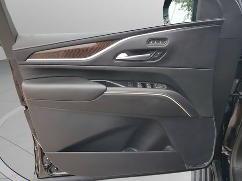 Certified 2023 Cadillac Escalade Sport Platinum w/ LPO, ONYX Package image 27