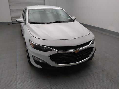 Used 2025 Chevrolet Malibu LT FWD image 14