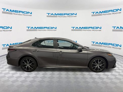 Used 2024 Toyota Camry SE FWD image 6