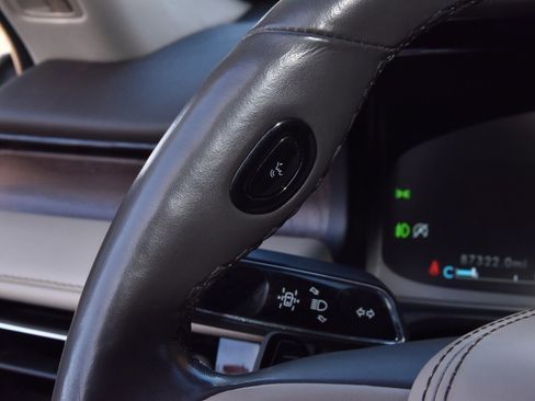 Used 2022 Lincoln Aviator Reserve w/ Equipment Group 201A image 25