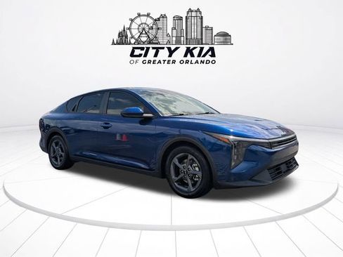 Certified 2025 Kia K4 FWD image 9