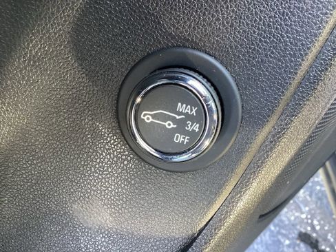 Used 2021 Chevrolet Blazer LT AWD/4WD image 24