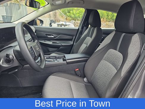 Used 2026 Nissan Sentra SV w/ Floor Mat Package FWD image 14