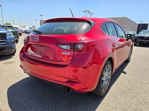 Used 2018 MAZDA MAZDA3 Touring FWD image 5