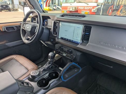 Certified 2023 Ford Bronco Outer Banks w/ Sasquatch Package image 12