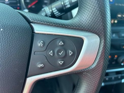 Used 2024 GMC Terrain SLE w/ Driver Convenience Package AWD/4WD image 11