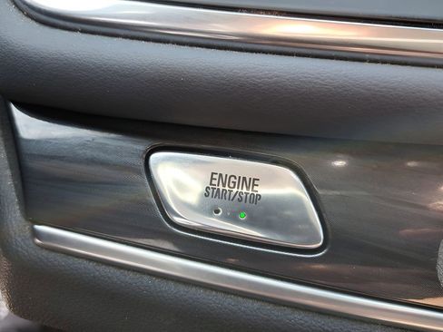 Used 2019 Buick Enclave Premium image 27