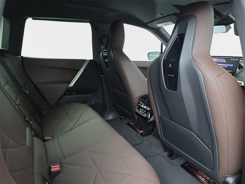 New 2026 BMW iX xDrive45 image 11