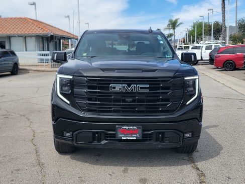 Used 2022 GMC Sierra 1500 Elevation w/ Elevation Premium Package image 2