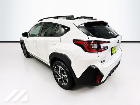 Used 2026 Subaru Crosstrek 2.5i Premium AWD/4WD image 7