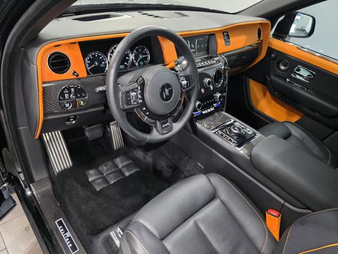 Used 2024 Rolls-Royce Cullinan Black Badge w/ Leather Finishing Pack AWD/4WD image 6