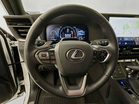 Certified 2025 Lexus GX 550 w/ Cold Area Package AWD/4WD image 11