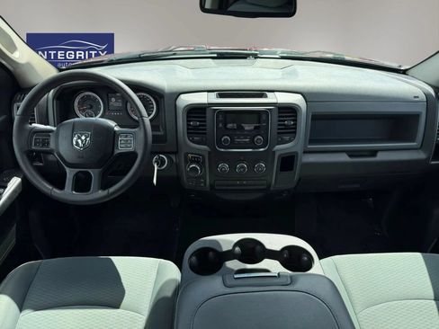 Used 2018 RAM 1500 Express AWD/4WD image 12