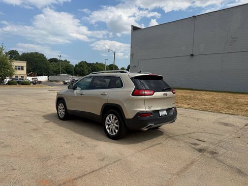 Used 2015 Jeep Cherokee Limited AWD/4WD image 5