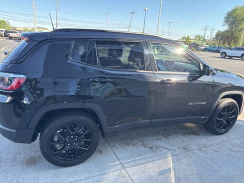 Used 2022 Jeep Compass Latitude w/ Convenience Group AWD/4WD image 47