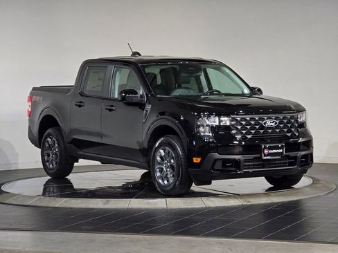 New 2025 Ford Maverick XLT w/ XLT Luxury Package image 2