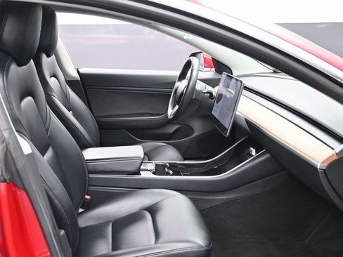 Used 2018 Tesla Model 3 Long Range image 38