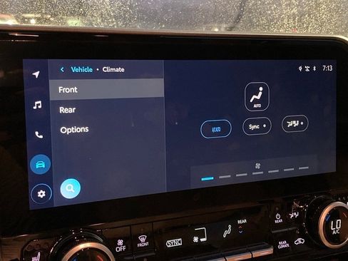 Used 2023 Toyota Highlander Limited image 24