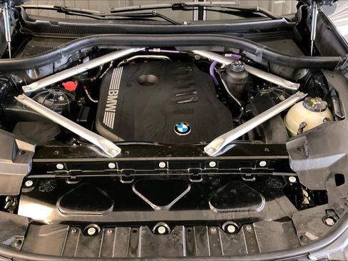 Certified 2024 BMW X5 sDrive40i w/ M Sport Package RWD image 28